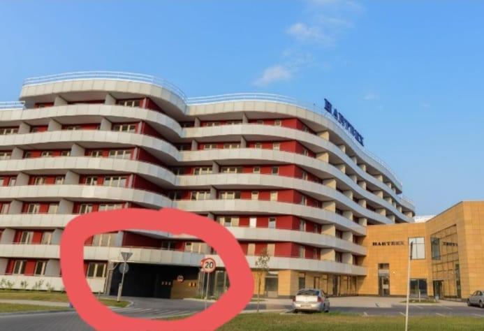 Apartament Em Klimatyzacja&Parking Rzeszow Luaran gambar