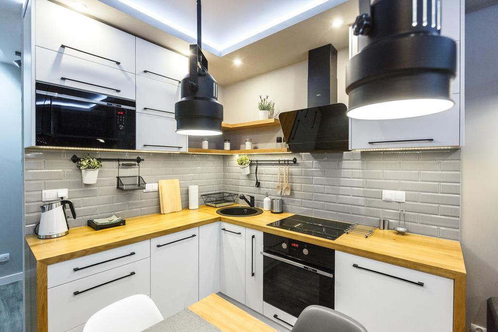 Apartament Em Klimatyzacja&Parking Rzeszow Luaran gambar