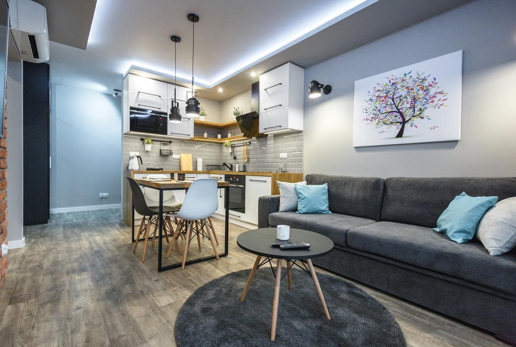 Apartament Em Klimatyzacja&Parking Rzeszow Luaran gambar